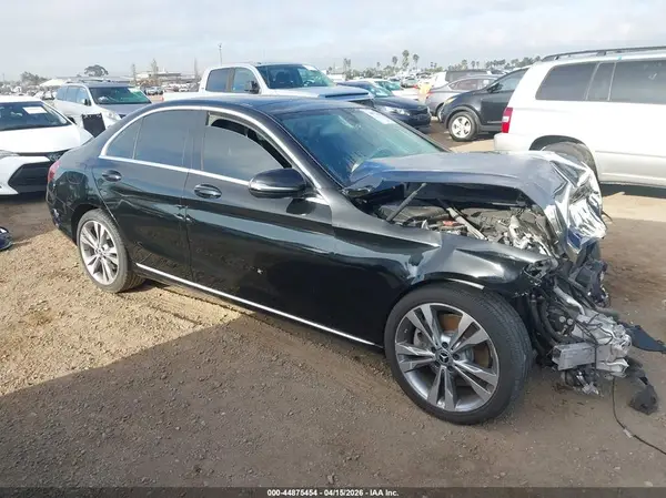 55SWF4JB9HU218062 2017 MERCEDES-BENZ C-KLASSE - Image 1