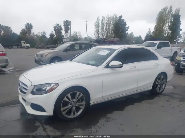 55SWF4JB9JU235630 2018 MERCEDES-BENZ C-KLASSE - Image 2
