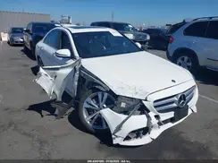 55SWF4JB9JU262536 2018 MERCEDES-BENZ C-KLASSE