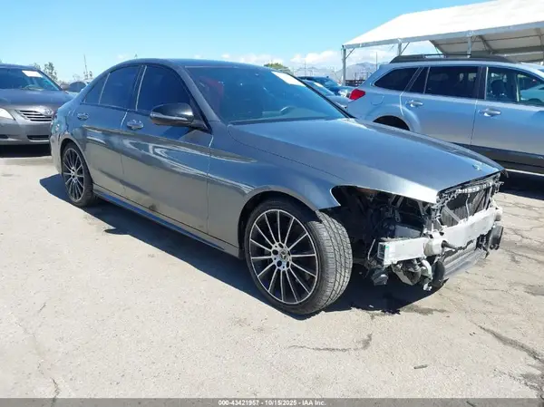 55SWF4JB9JU263041 2018 MERCEDES-BENZ C-KLASSE - Image 1