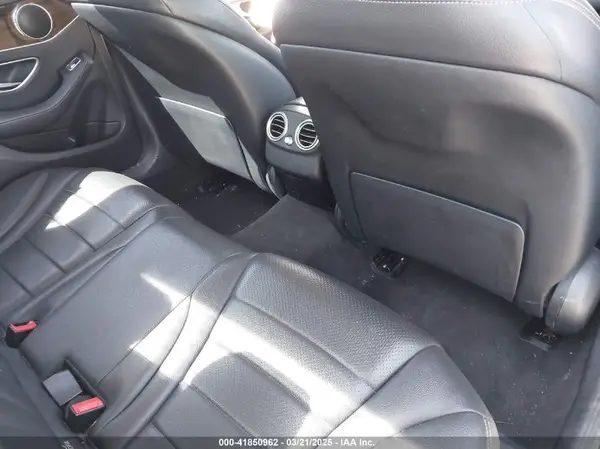 55SWF4JB9JU270992 2018 MERCEDES-BENZ C-KLASSE - Image 8