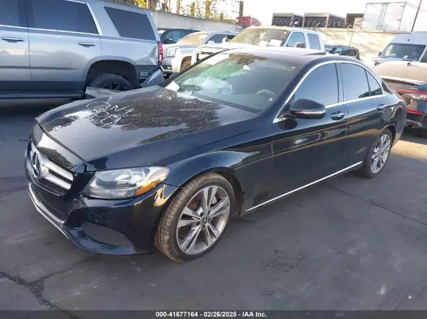 55SWF4JB9JU275433 2018 MERCEDES-BENZ C-KLASSE - Image 2