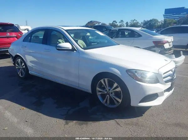 55SWF4JB9JU282205 2018 MERCEDES-BENZ C-KLASSE - Image 1