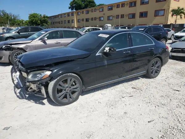 55SWF4JBXHU210780 2017 MERCEDES-BENZ C-KLASSE - Image 1