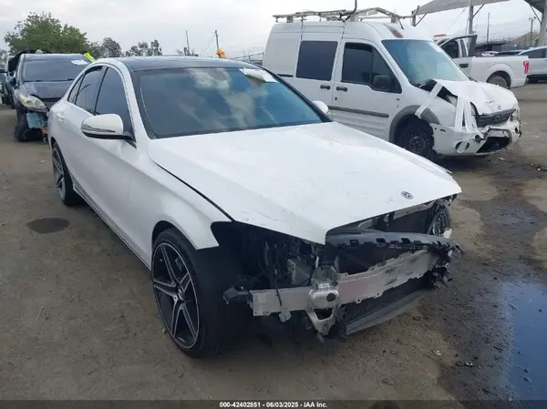 55SWF4JBXJU254283 2018 MERCEDES-BENZ C-KLASSE - Image 1