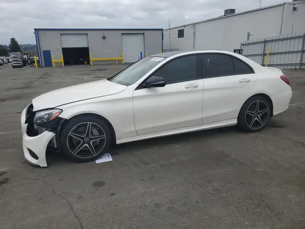 55SWF4JBXJU262495 2018 MERCEDES-BENZ C-KLASSE - Image 1