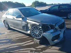 55SWF4JBXJU270063 2018 MERCEDES-BENZ C-KLASSE
