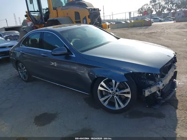 55SWF4JBXJU280950 2018 MERCEDES-BENZ C-KLASSE - Image 1