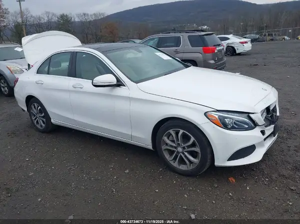 55SWF4KB0GU099721 2016 MERCEDES-BENZ C-KLASSE - Image 1