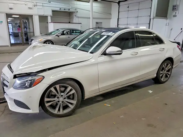 55SWF4KB0HU199562 2017 MERCEDES-BENZ C-KLASSE - Image 1