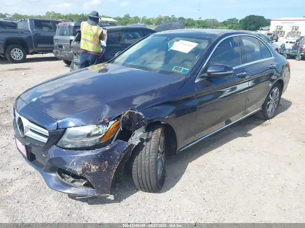 55SWF4KB0HU212438 2017 MERCEDES-BENZ C-KLASSE - Image 2