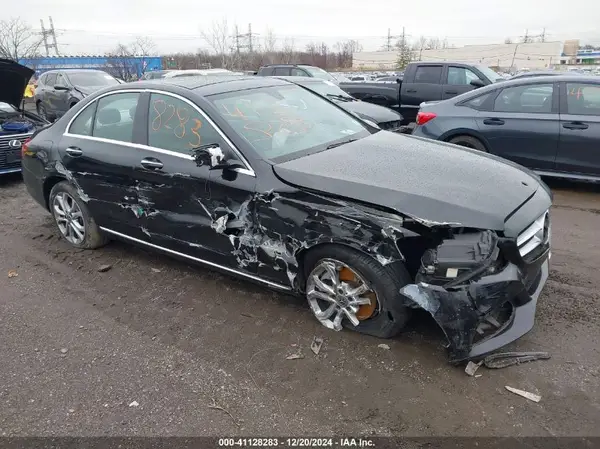 55SWF4KB0HU224122 2017 MERCEDES-BENZ C-KLASSE - Image 1