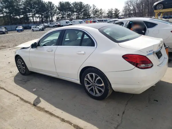 55SWF4KB0JU261015 2018 MERCEDES-BENZ C-KLASSE - Image 2