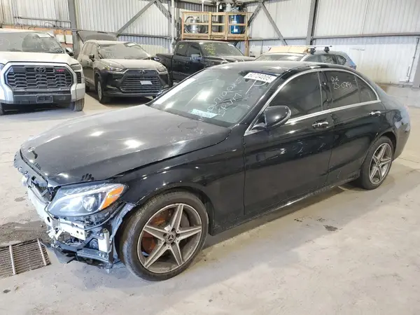 55SWF4KB1JU256244 2018 MERCEDES-BENZ C-KLASSE - Image 1
