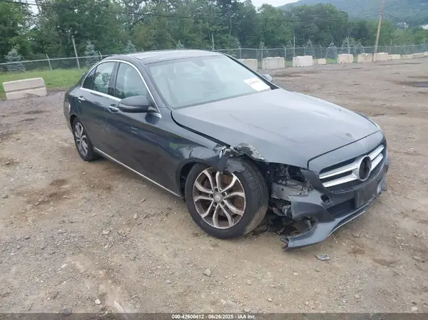 55SWF4KB2GU099431 2016 MERCEDES-BENZ C-KLASSE - Image 1