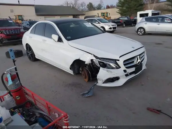 55SWF4KB2HU195304 2017 MERCEDES-BENZ C-KLASSE - Image 1