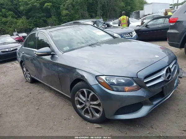 55SWF4KB2HU208715 2017 MERCEDES-BENZ C-KLASSE - Image 1