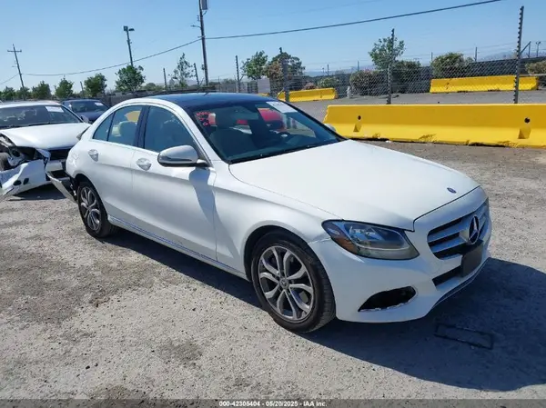 55SWF4KB2HU223151 2017 MERCEDES-BENZ C-KLASSE - Image 1