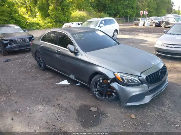 55SWF4KB3HU195859 2017 MERCEDES-BENZ C-KLASSE - Image 1
