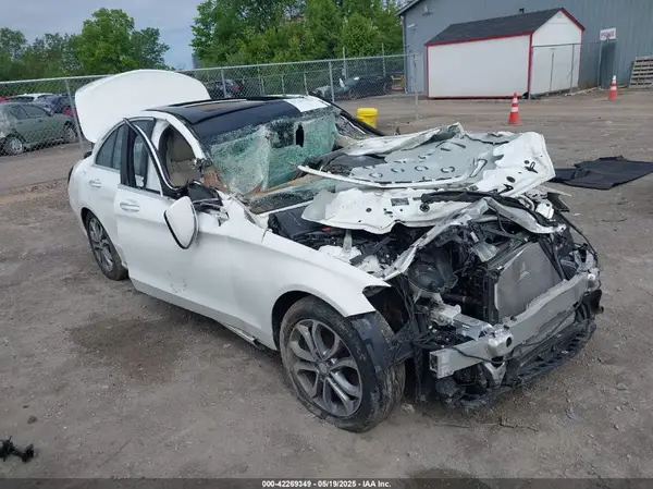 55SWF4KB3HU206133 2017 MERCEDES-BENZ C-KLASSE - Image 1
