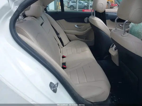 55SWF4KB3HU206133 2017 MERCEDES-BENZ C-KLASSE - Image 8