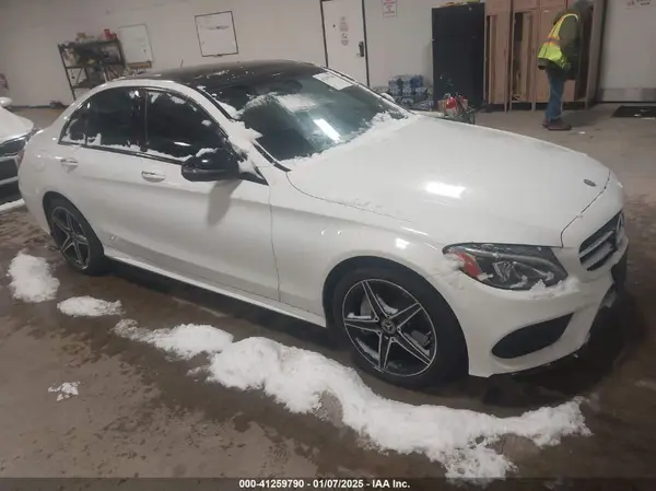 55SWF4KB3HU214054 2017 MERCEDES-BENZ C-KLASSE - Image 1