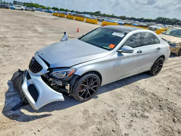 55SWF4KB3JU247982 2018 MERCEDES-BENZ C-KLASSE - Image 1