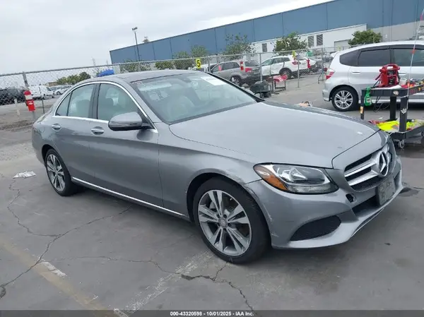 55SWF4KB4GU109599 2016 MERCEDES-BENZ C-KLASSE - Image 1