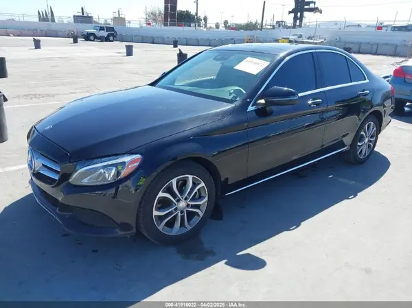 55SWF4KB4GU133661 2016 MERCEDES-BENZ C-KLASSE - Image 2