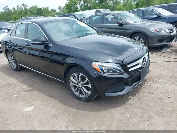 55SWF4KB5HU200236 2017 MERCEDES-BENZ C-KLASSE - Image 1