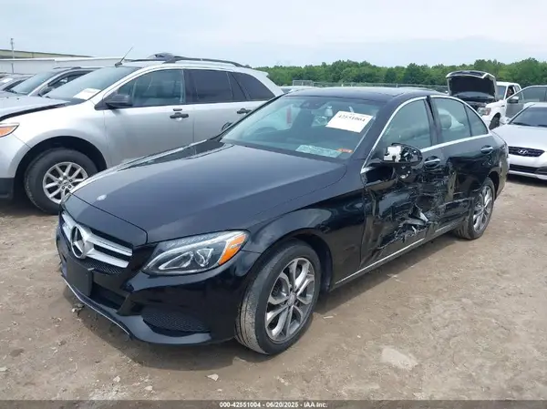 55SWF4KB5HU200236 2017 MERCEDES-BENZ C-KLASSE - Image 2
