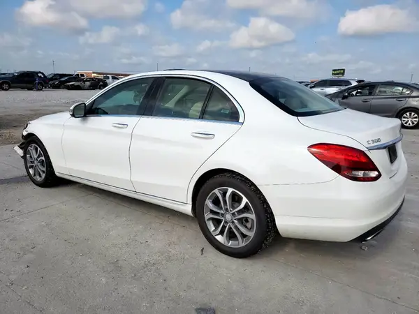 55SWF4KB5HU203380 2017 MERCEDES-BENZ C-KLASSE - Image 2