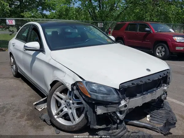 55SWF4KB6HU213450 2017 MERCEDES-BENZ C-KLASSE - Image 1