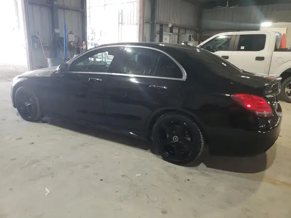 55SWF4KB6JU252433 2018 MERCEDES-BENZ C-KLASSE - Image 2