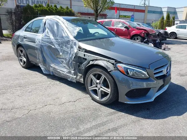 55SWF4KB7HU197646 2017 MERCEDES-BENZ C-KLASSE - Image 1