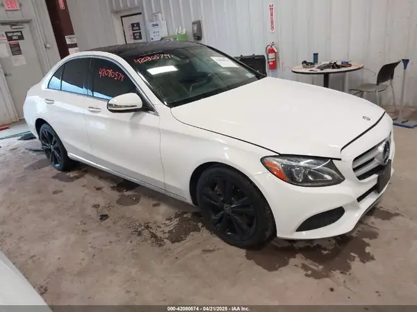 55SWF4KB7HU200044 2017 MERCEDES-BENZ C-KLASSE - Image 1