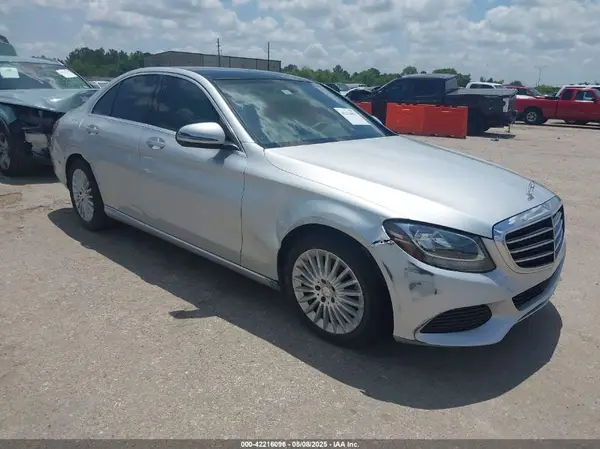 55SWF4KB8GU171569 2016 MERCEDES-BENZ C-KLASSE - Image 1