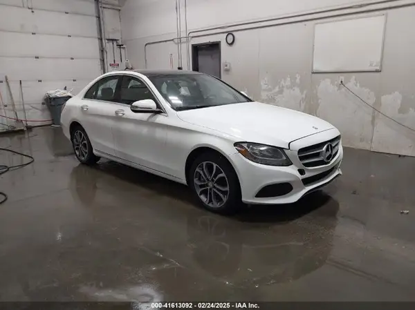 55SWF4KB8HU180340 2017 MERCEDES-BENZ C-KLASSE - Image 1