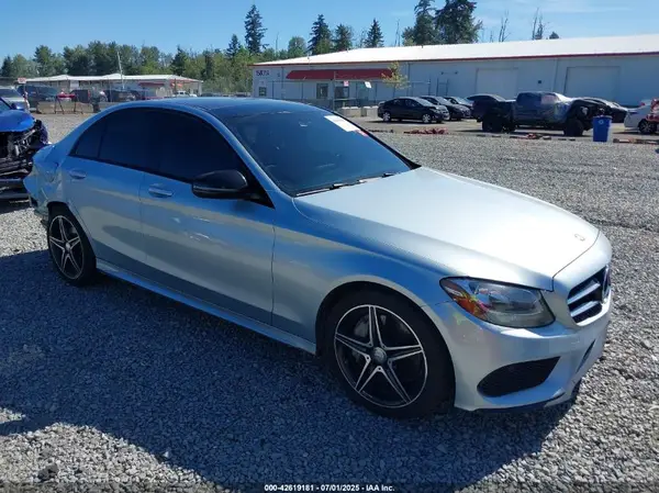55SWF4KB8HU194612 2017 MERCEDES-BENZ C-KLASSE - Image 1