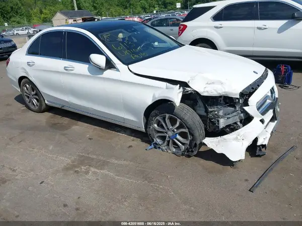 55SWF4KB8HU208704 2017 MERCEDES-BENZ C-KLASSE - Image 1