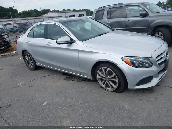 55SWF4KB8HU213840 2017 MERCEDES-BENZ C-KLASSE - Image 1