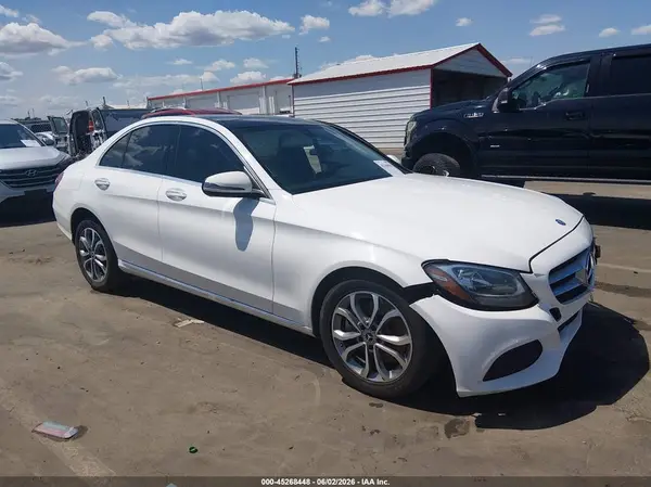 55SWF4KB8HU228063 2017 MERCEDES-BENZ C-KLASSE - Image 1