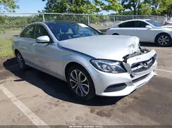 55SWF4KB8JU260890 2018 MERCEDES-BENZ C-KLASSE