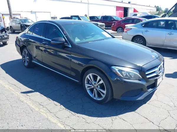 55SWF4KB8JU263854 2018 MERCEDES-BENZ C-KLASSE - Image 1