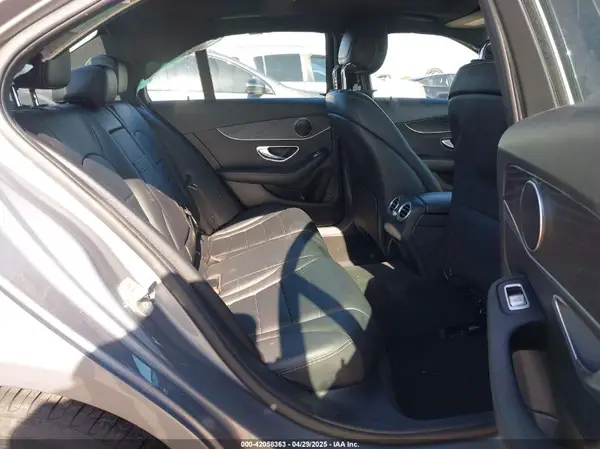 55SWF4KB9GU135700 2016 MERCEDES-BENZ C-KLASSE - Image 8