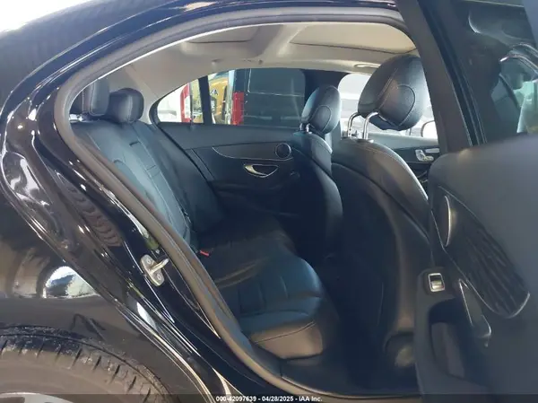 55SWF4KBXGU159701 2016 MERCEDES-BENZ C-KLASSE - Image 8