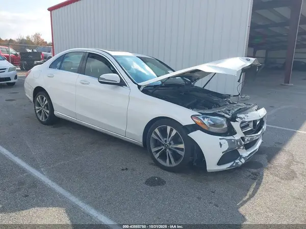 55SWF4KBXJU280977 2018 MERCEDES-BENZ C-KLASSE - Image 1
