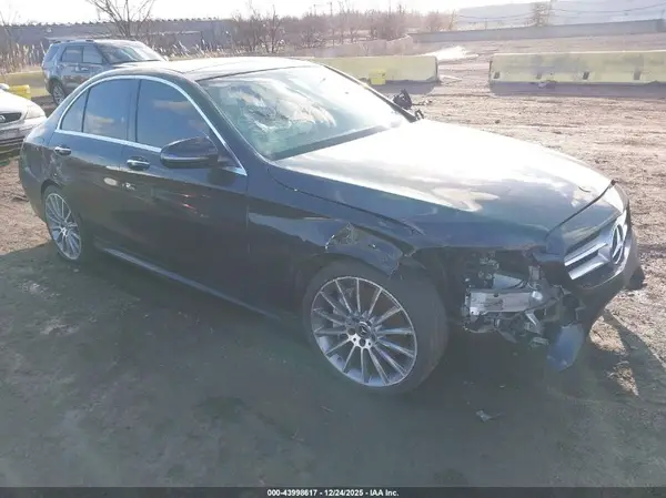 55SWF4KBXJU281451 2018 MERCEDES-BENZ C-KLASSE - Image 1