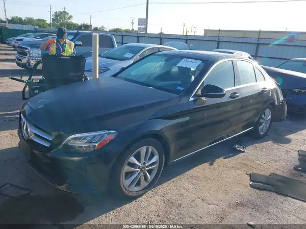 55SWF8DB0KU304595 2019 MERCEDES-BENZ C-KLASSE - Image 2
