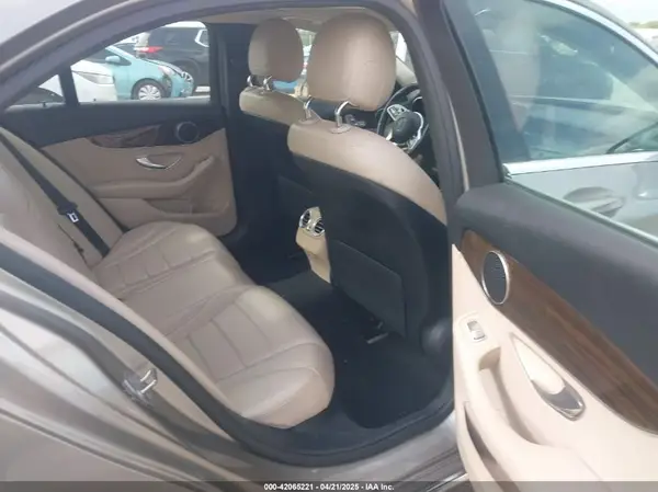 55SWF8DB3KU295407 2019 MERCEDES-BENZ C-KLASSE - Image 8